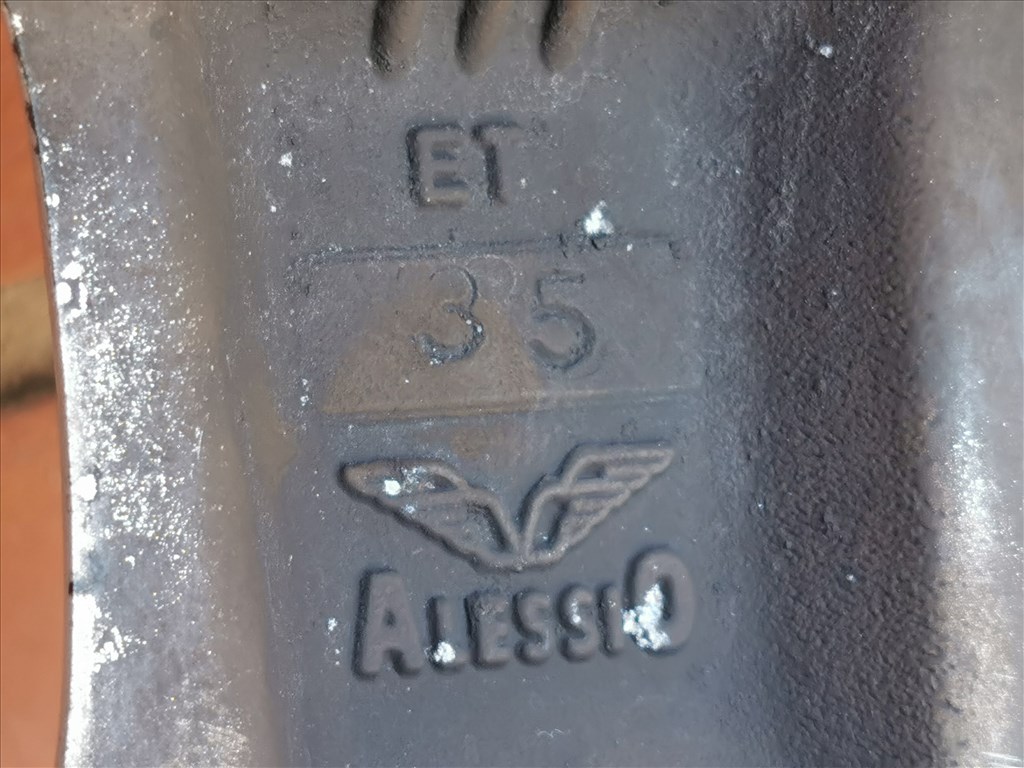  4x100 lyukosztású 14" használt Alessio alufelni, rajta 185/60 használt Continental nyári gumi gumi  3. kép