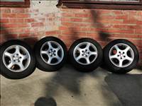  4x100 lyukosztású 14" használt Alessio alufelni, rajta 185/60 használt Continental nyári gumi gumi 