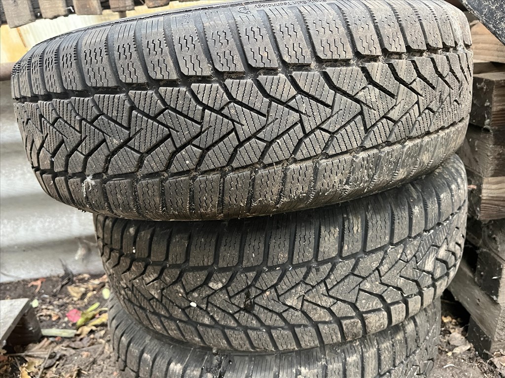 Volkswagen acélfelni 15” garnitúra újszerű téli gumikkal 2. kép