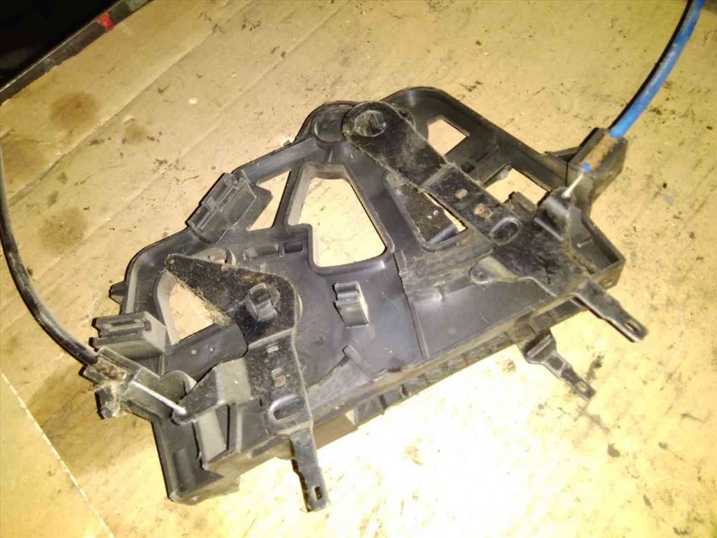 Suzuki Swift II 92-03 Fûtéskapcsoló 3. kép