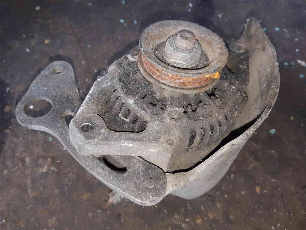 Suzuki Swift II 92-96 Generátor 31400-00B11 2. kép