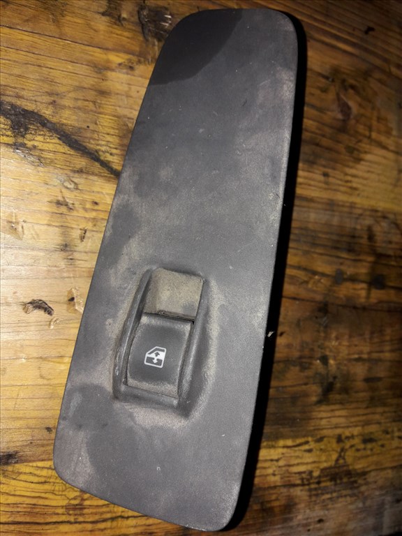 Peugeot Boxer III 06-14 Jobb Elsõ Ablakemelõ Kapcsoló 7354217170 1. kép