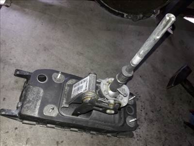 Volkswagen Passat B6 Váltó Kulissza