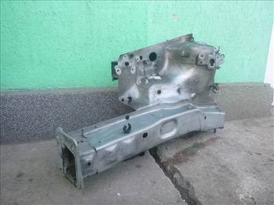 Ford Focus jobb első negyed