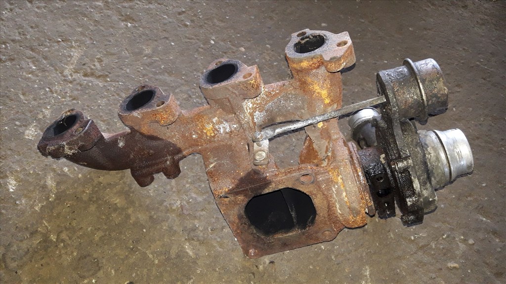 Ford Transit Connect Kipufogó Torok  Turbó Feltöltõ X540-6K682-DC 2. kép