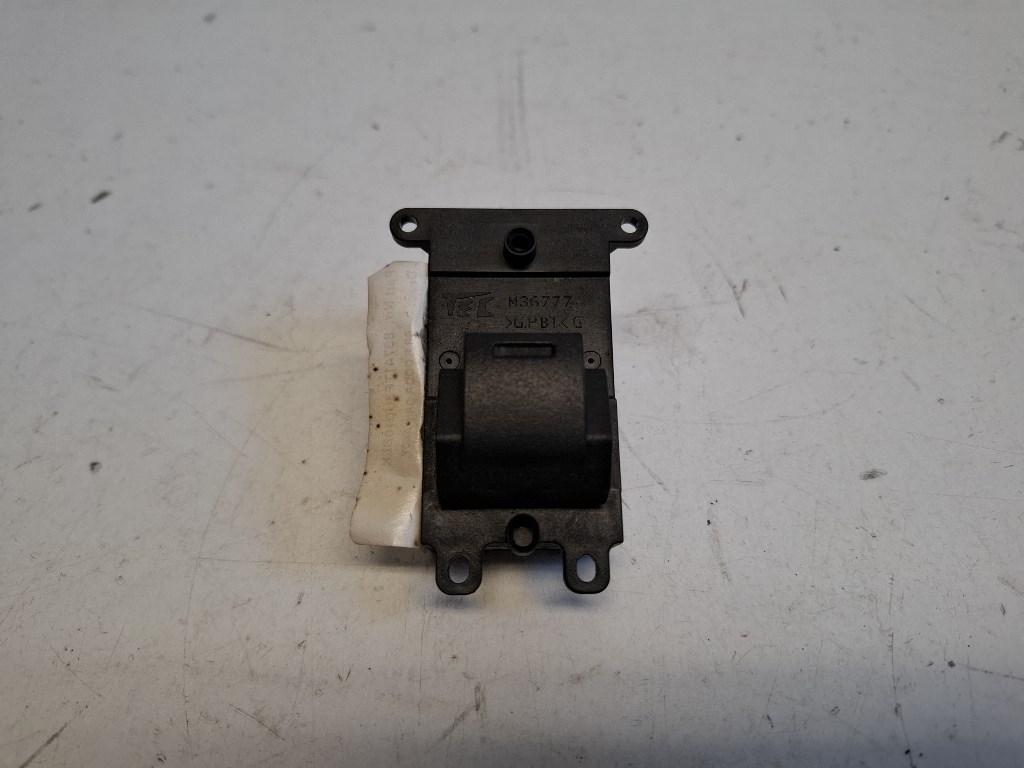 Honda Jazz (GE) jobb hátsó ablakemelõ kapcsoló 83741TF3 1. kép