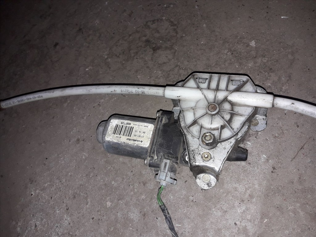 Iveco Daily Bal Elsõ Ablakemelõ Motor 1. kép