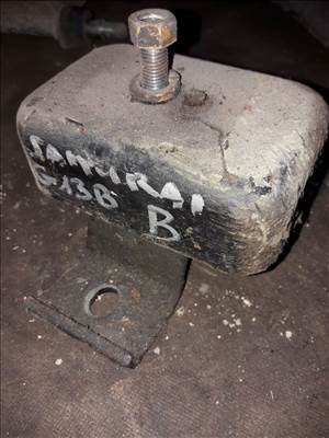 Suzuki Samurai Bal Motortartó Bak