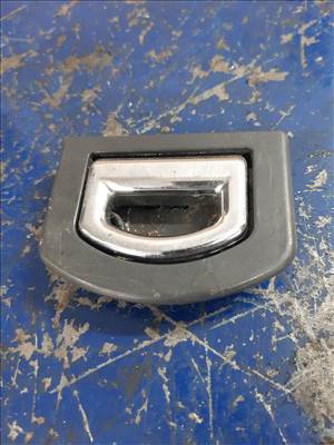 Audi A4 B7 Rakományrögzítő Fül