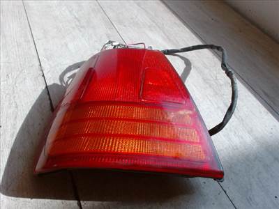 SUZUKI SWIFT 96-05 Bal hátsó lámpa