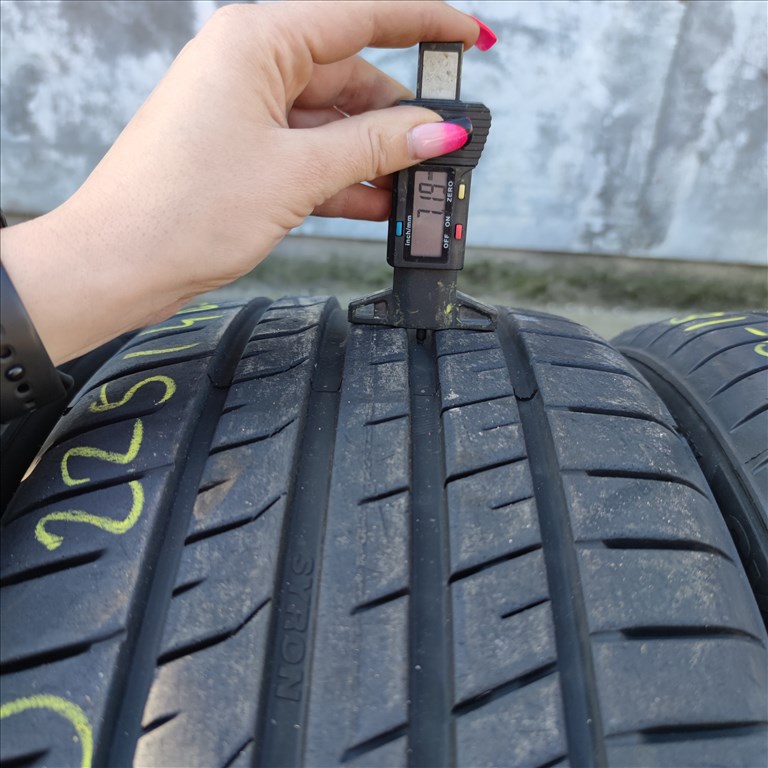 225/40 R18 Syron nyári gumi 99500ft a 4db/18/ 2. kép