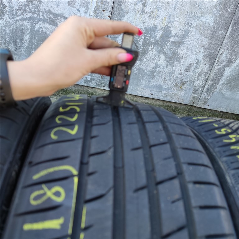 225/40 R18 Syron nyári gumi 99500ft a 4db/18/ 4. kép