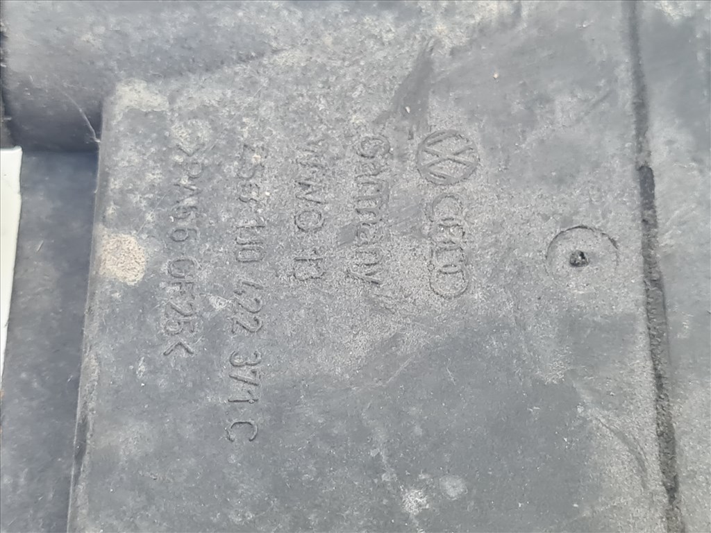 Volkswagen Golf IV, Volkswagen Bora 1.9 PD szervóolaj tartály (24698) 1j0422371c 7. kép