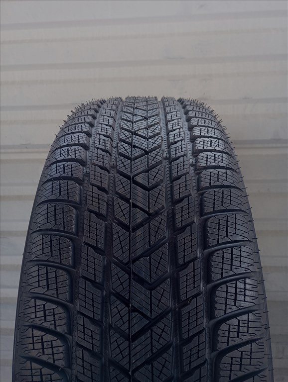 2 db új Pirelli Scorpion Winter MO1 275/50 R21 113V XL téligumi 2. kép