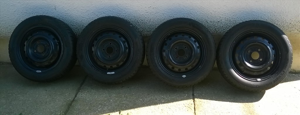 Eladó 4db 15-ös 4x114.3-as Honda-Rover lemezfelni 185/60R15 Hankook téli gumival 1. kép