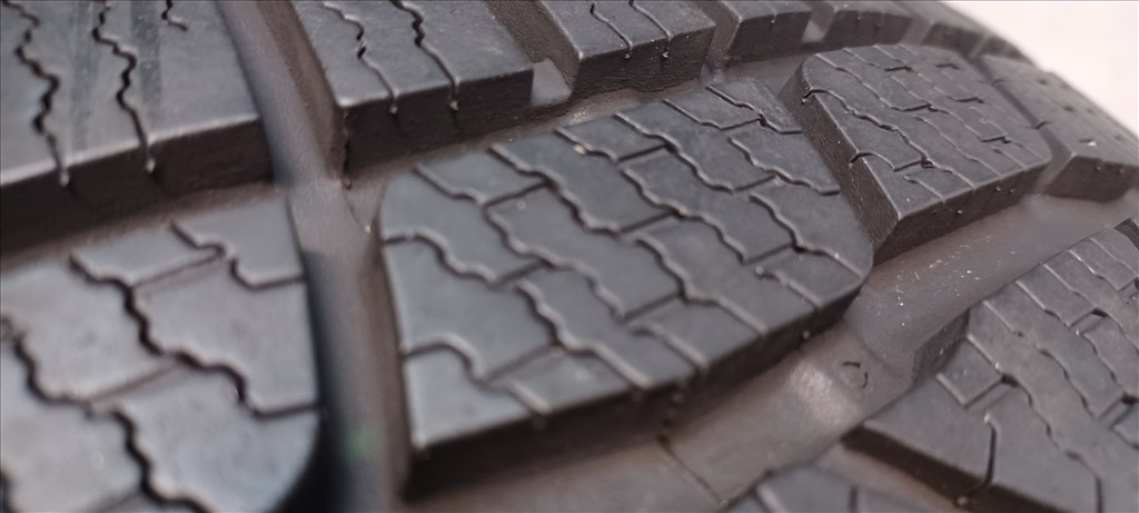  Mercedes W156 GLA GLB 5x112 6,5x17 215/60 R17 téli gumik 4db 10. kép