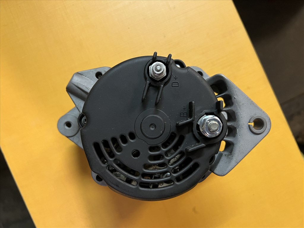 Opel Vectra B generátor Bosch 0 986 XA5 701 4. kép