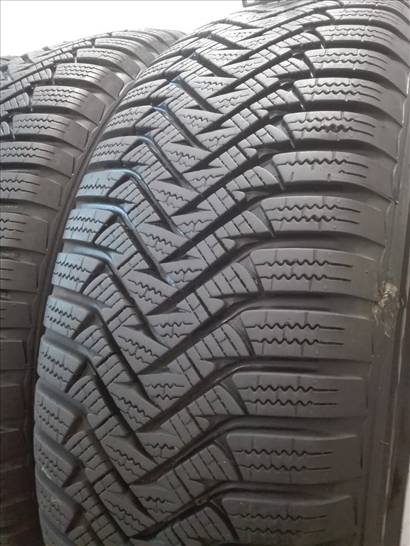 195/65R15 Laufenn téli gumi garnitúra 195/65 r15 3. kép
