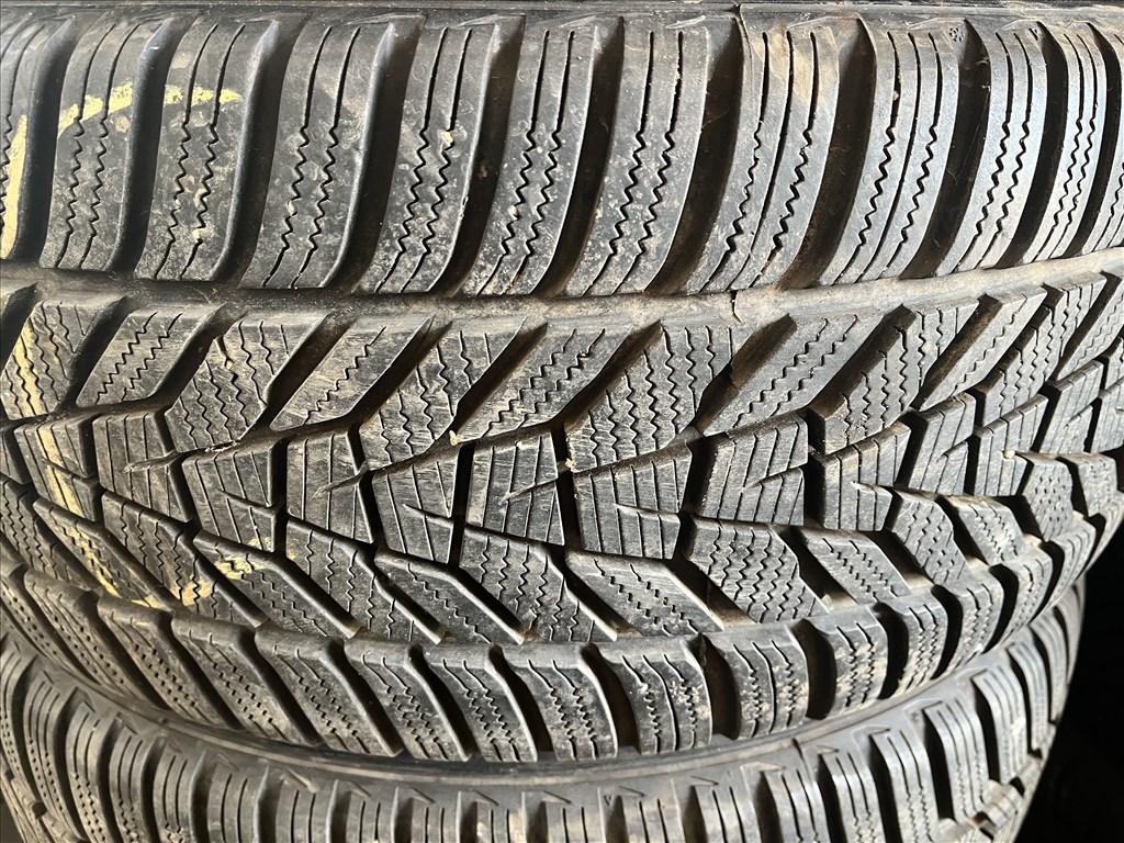  245/4518" új Hankook téli gumi 2. kép