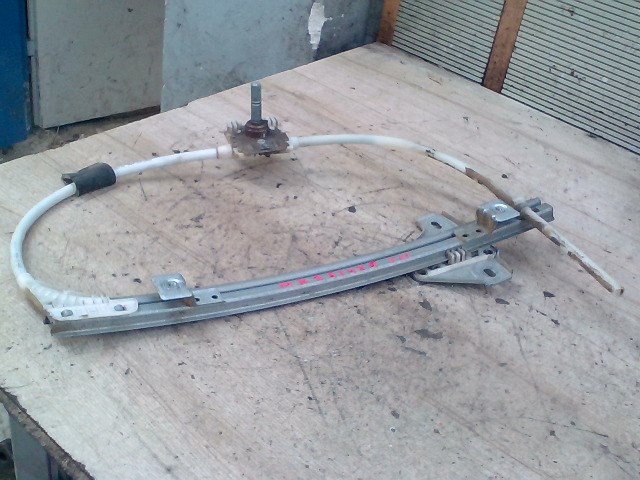 RENAULT MEGANE 95-99 Bal hátsó ablakemelő szerkezet mechanikus 1. kép