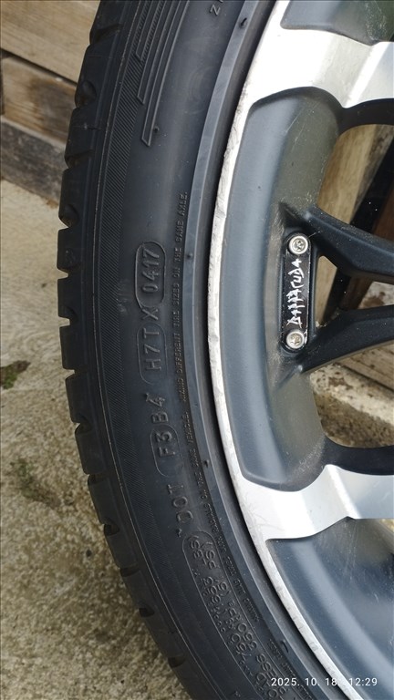  5x112 lyukosztású 20" használt alufelni, rajta 275/35 újszerű Michelin nyári gumi gumi  4. kép