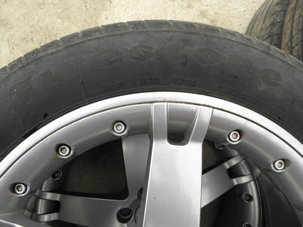 Volvo R18 szép alufelnik, kopott gumikkal 235/50R18 5. kép