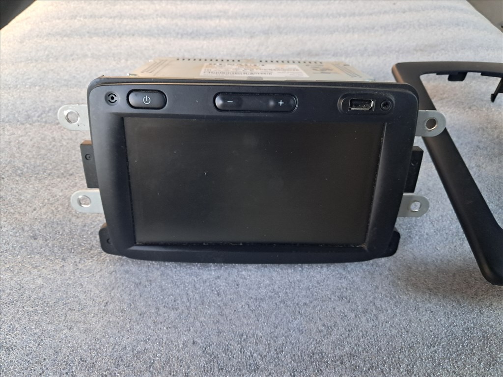 Dacia Duster II navigációs fejegység  281156409r 2. kép