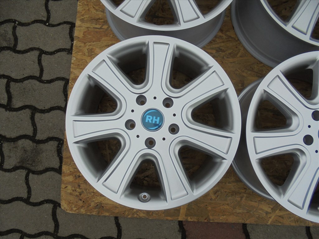 Vadi új 18-as 5 x 130-as RH alufelni eladó 3. kép