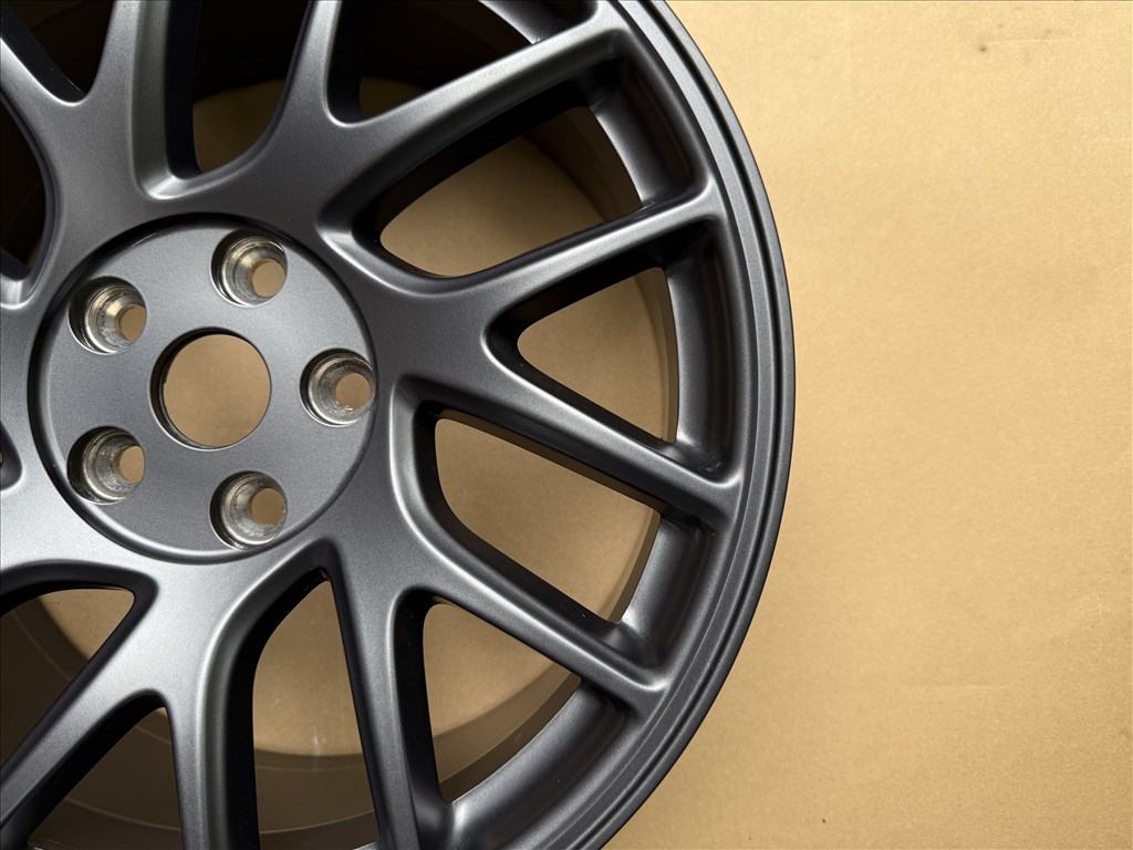 Tesla Model 3 photon Gyári újszerű alufelni 1344221-00-B 18X8.5J ET38 80.000 Ft ért. 5. kép