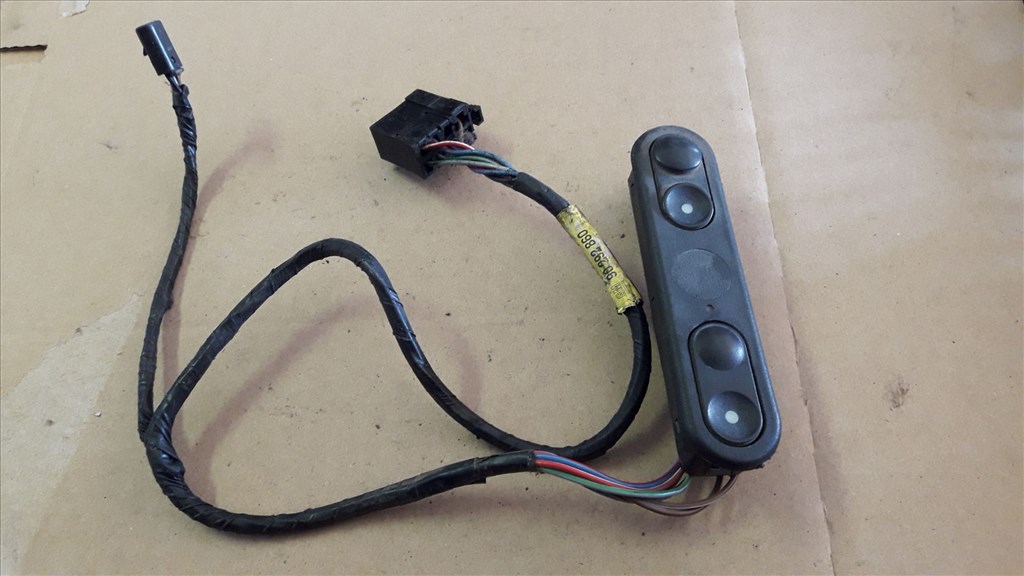 Opel Frontera A Jobb Elsõ Ablakemelõ Kapcsoló 90 292 860 1. kép