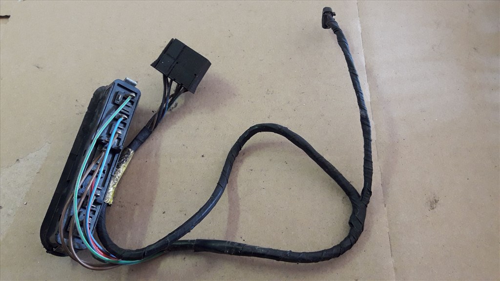 Opel Frontera A Jobb Elsõ Ablakemelõ Kapcsoló 90 292 860 2. kép