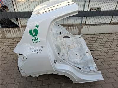Dacia Spring jobb hátsó negyed