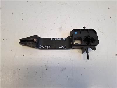 Ford Fusion bal első kilincsfészek 2S61A224A37AL