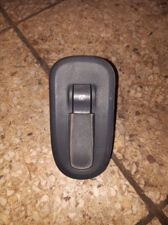Renault Kangoo 07-14 Bal Elsõ Ablakemelõ Kapcsoló 1. kép