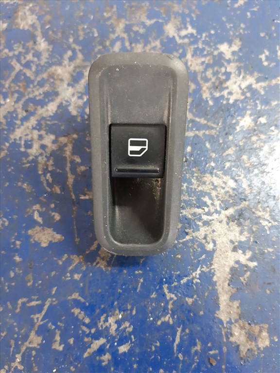 Skoda Fabia 06- Jobb Elsõ Ablakemelõ Kapcsoló 5J0 867 435 2. kép