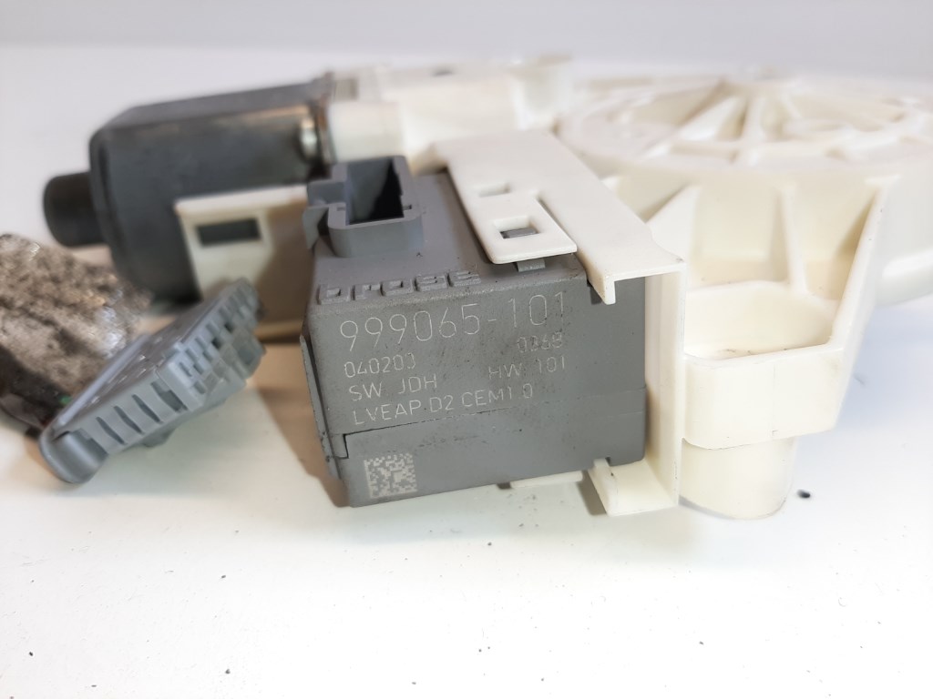 Peugeot 407 bal hátsó ablakemelõ motor 0130822201 3. kép