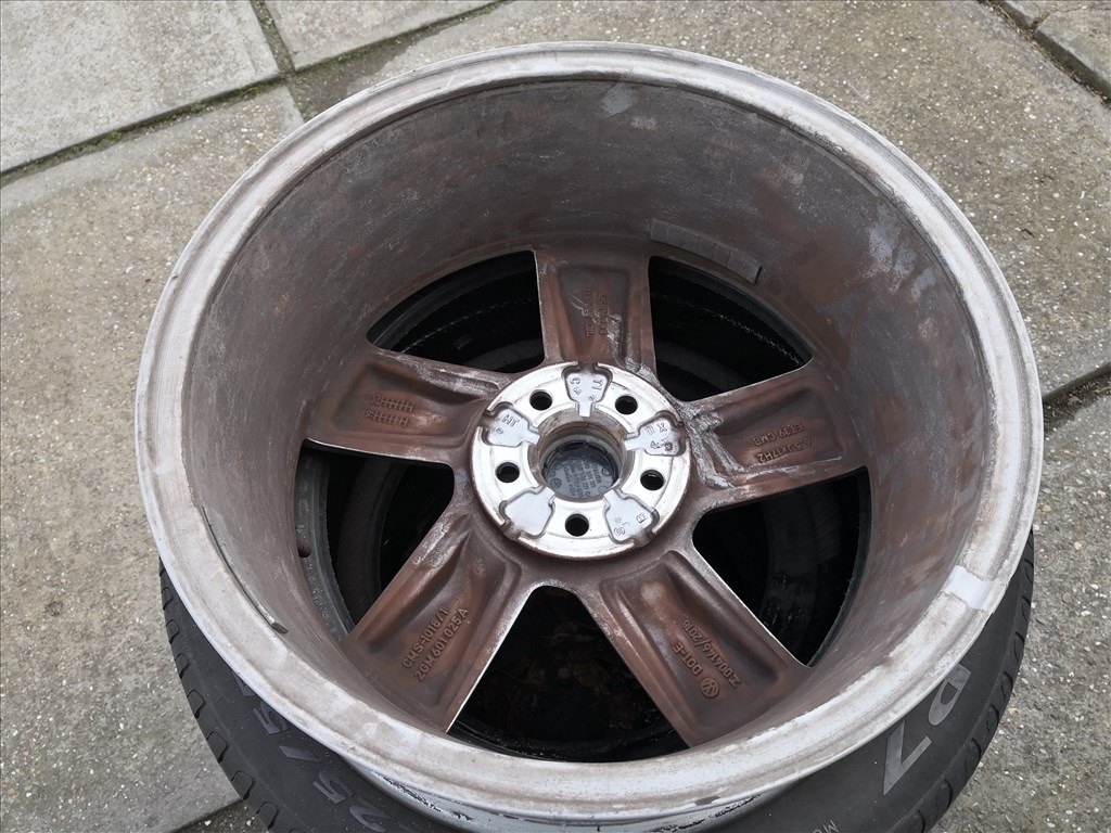 Volkswagen T-Cross gyári Skoda Kamiq Scala stb 17-es alufelni 1db 10. kép