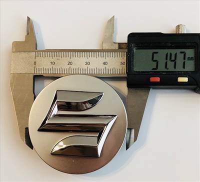 Suzuki -hoz felni közép kupak 54 mm