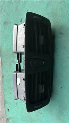 Renault Mégane III Kozépső légbefuvó