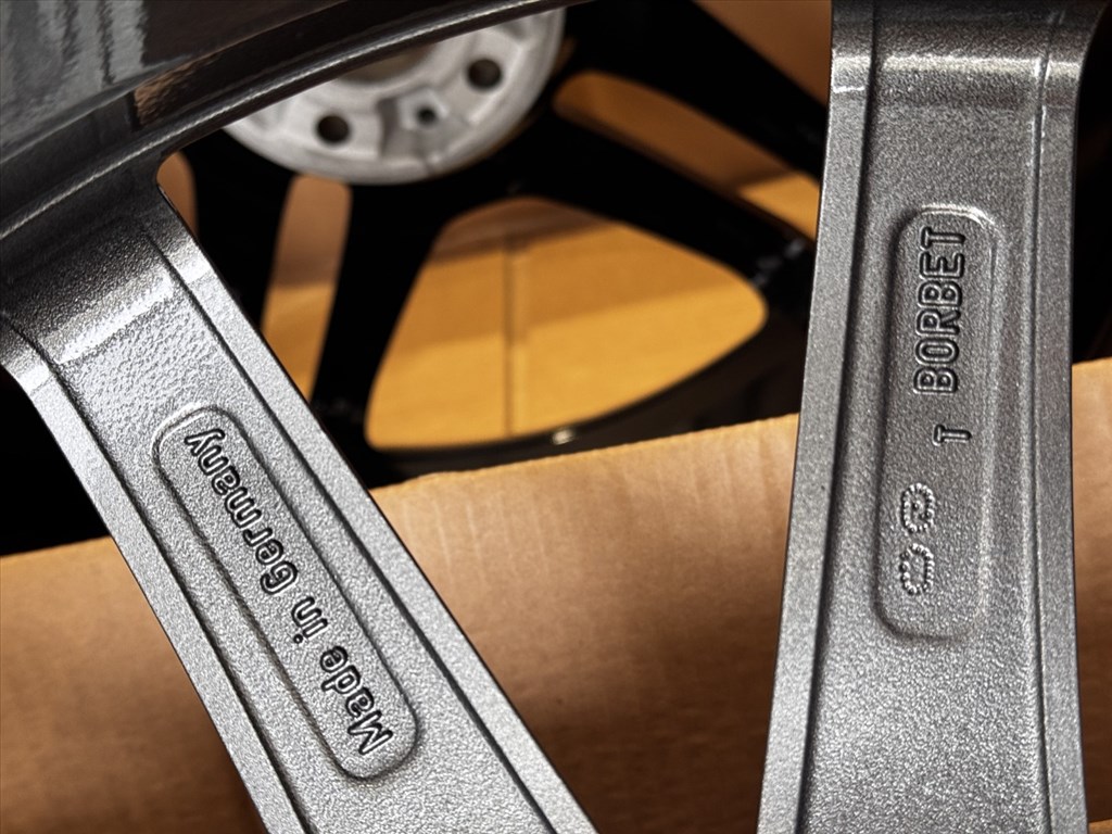 R20 Original mercedes 8J ET43.5 - A156 401 0402 / A1564010402 2DB alufelni felni 13. kép