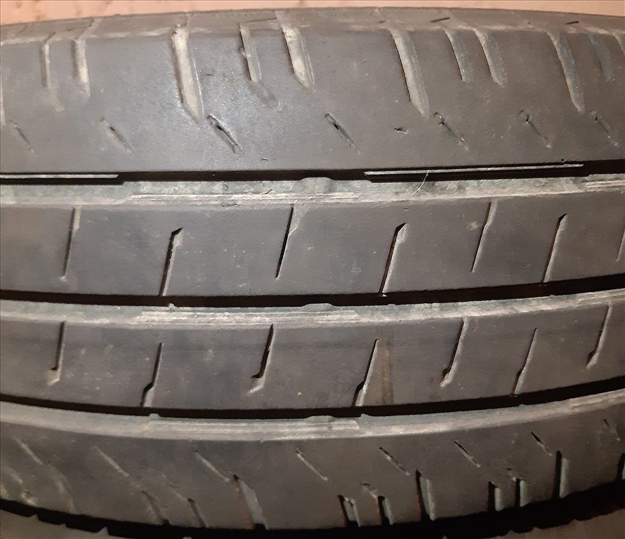  205/6516" használt Continental nyári gumi gumi 1. kép