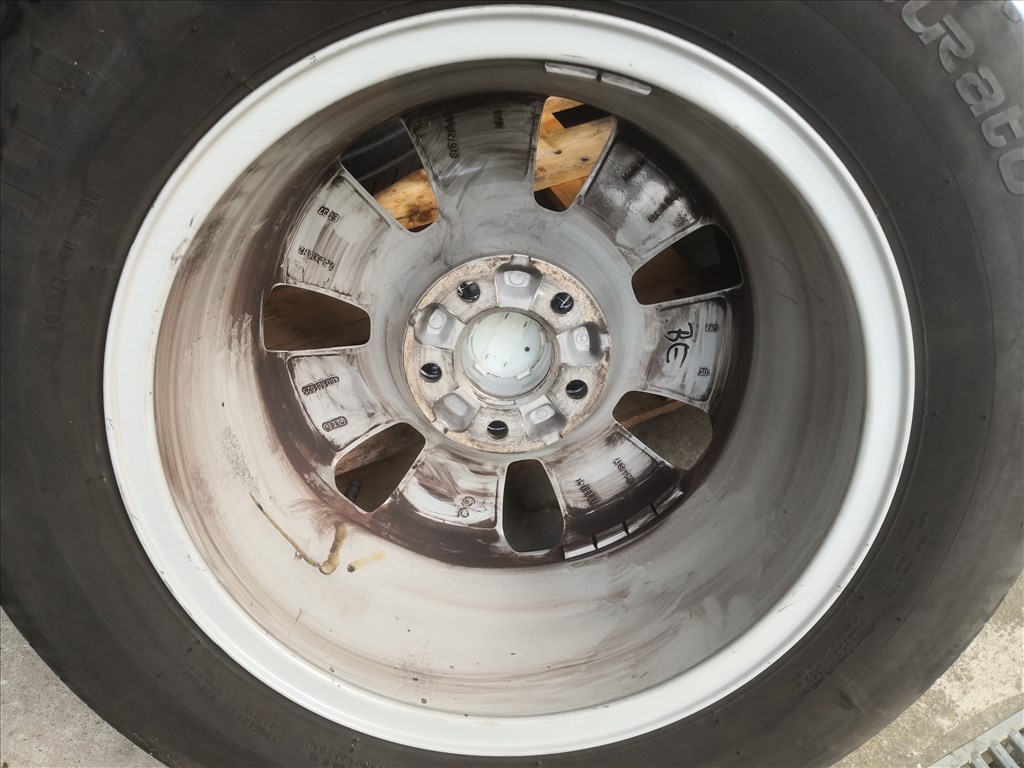  Audi gyári , esetleg Volkswagen csoport 16-es alukerék 5x112-es 6. kép