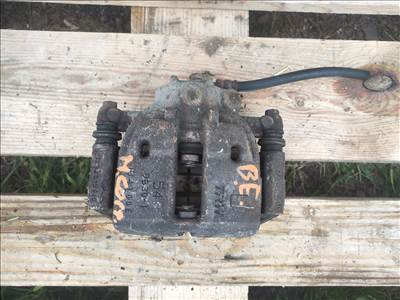 Mitsubishi Colt V 1.1 bal első féknyereg  323251545