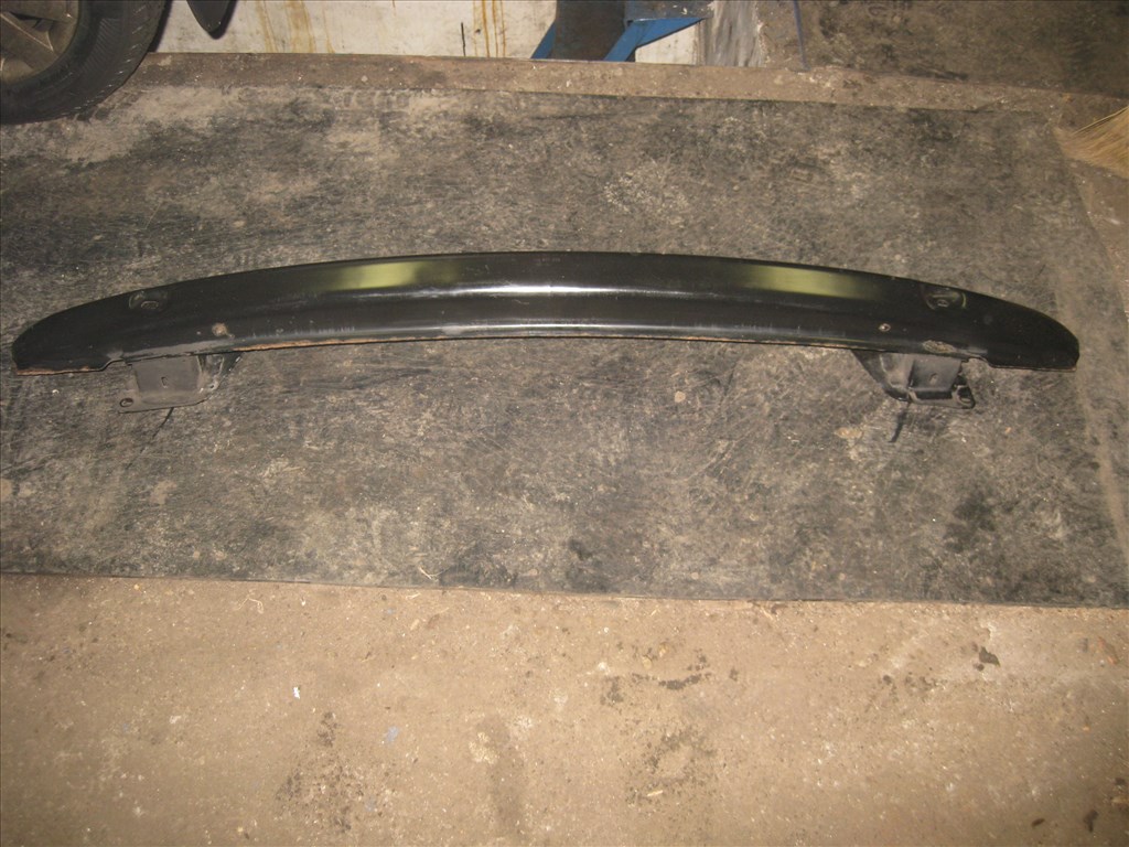 Volkswagen Golf IV VW Golf lV hátsó lökhárító merevítő 2. kép