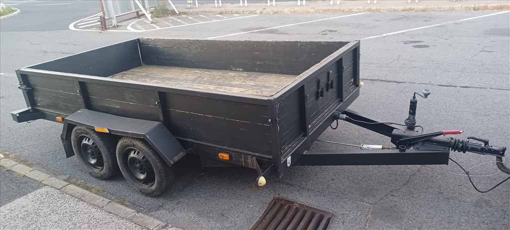 Duplatengelyes nagyméretű utánfutó eladó  1. kép