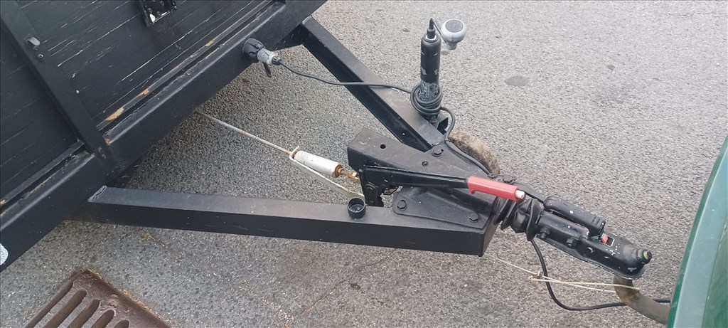 Duplatengelyes nagyméretű utánfutó eladó  3. kép