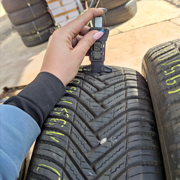  195/65 R15 Hankook négyévszakos gumi 38000ft a 2db/49/ 1. kép