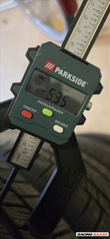  235/4019" használt Gripmax téli gumi gumi 1. kép