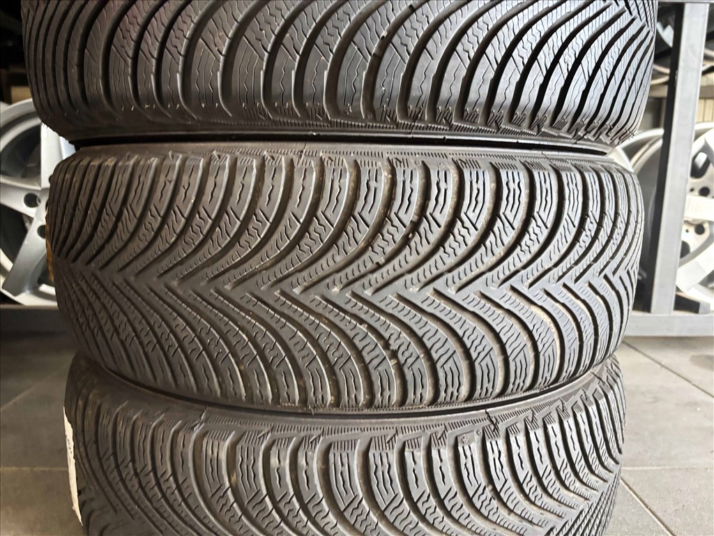 215/60 r16 Michelin 2020 téligumi 4db eladó 215/60r16 garnitúra 3. kép
