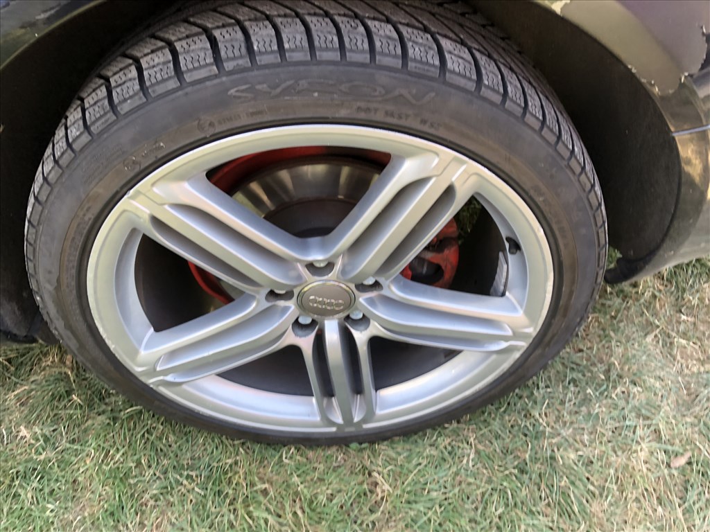 19 colos gyári Audi Segment alufelni téli gumi 19 col 5x112 5. kép